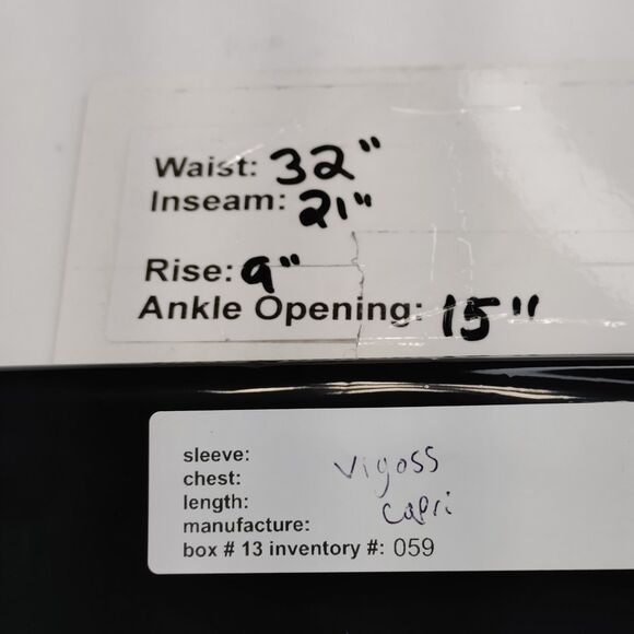 Vigoss Capri Jeans Distressed Rise Blue Denim Juniors Size 9 - Picture 13 of 13